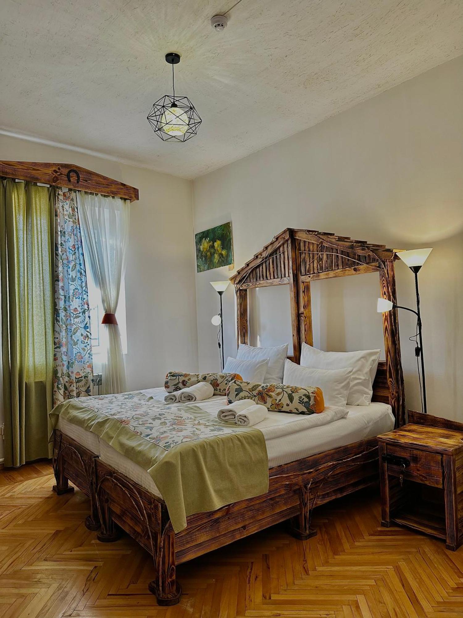 Machanents Art Hotel Vagharshapat Екстериор снимка