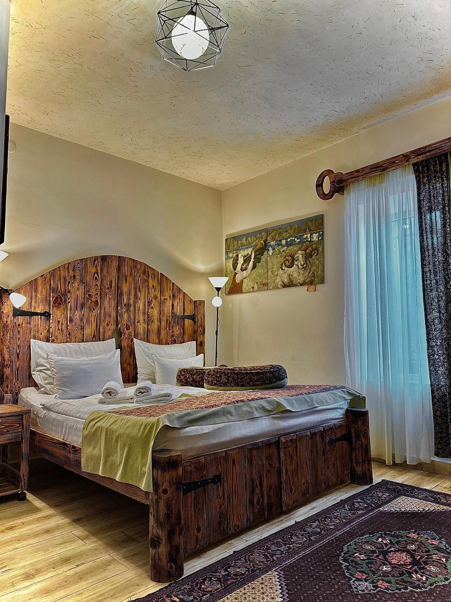 Machanents Art Hotel Vagharshapat Екстериор снимка